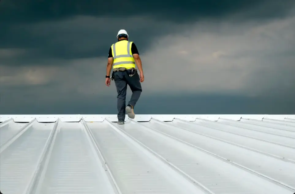 Commercial roof inspection