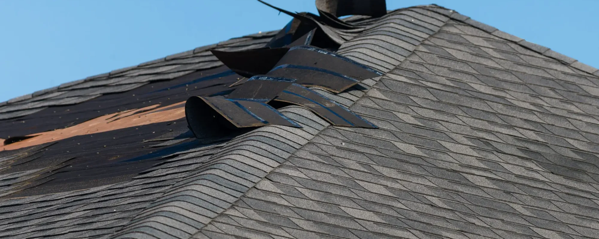 Damaged roof by Wind